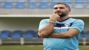 Teknik direktör Ümit Karan, Shkupi'ye döndü