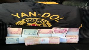 Telefon dolandırıcılarına inanıp arabasını sattı 