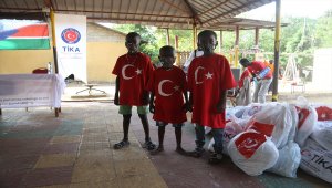 TİKA'dan Güney Sudan'da 120 yetime yardım