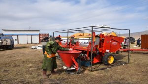 TİKA'dan Moğol çiftçilere tarım ekipmanları desteği
