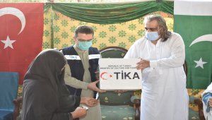TİKA'dan Pakistan'da ihtiyaç sahibi 1000 aileye gıda kolisi yardımı