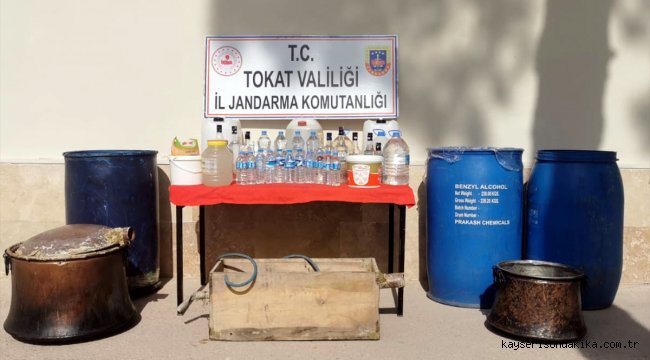Tokat'ta 580 litre sahte içki ele geçirildi