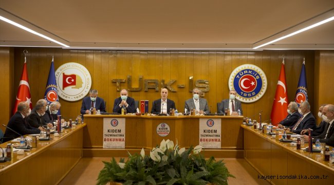 Türk-İş Genel Başkanı Atalay'dan torba yasa eleştirisi:
