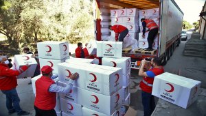Türk Kızılayın Azerbaycan'a gönderdiği yardım, Bakü'de yetkililere teslim edildi