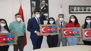 Türkiye'deki Azerbaycanlı doktorlar ülkelerinin savaştaki başarısından gurur duyuyor