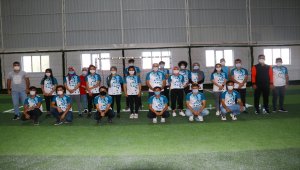 Van'da belediyenin açtığı kursa katılan 30 öğrenci üniversite hayaline kavuştu