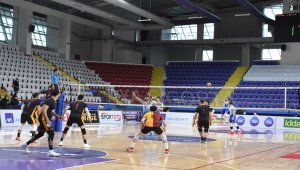 Voleybol: AXA Sigorta Efeler Ligi