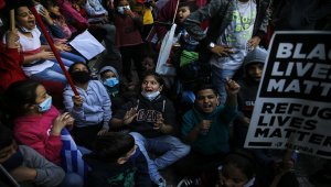 Yunanistan'da sığınmacılar, yaşam koşullarının iyileştirilmesini istedi