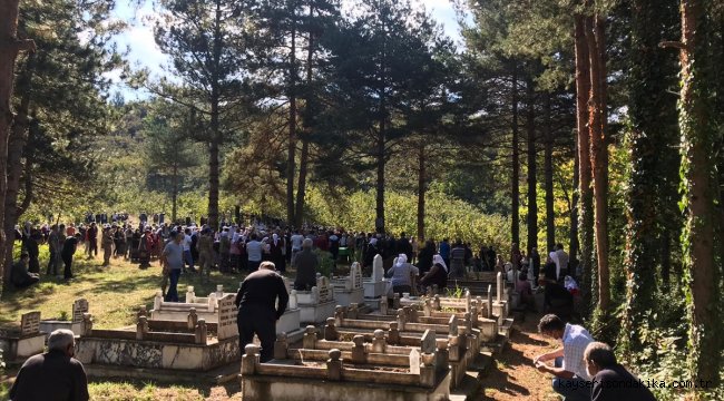 Zonguldak'ta öldürülen çift toprağa verildi