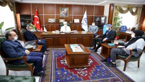 ABD'li anne ve oğlu İslamiyet'i seçti