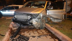 Adana'da trafik kazası: 3 yaralı
