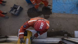 AFAD Başkanı Güllüoğlu, 6.6 büyüklüğünde depremin yaşandığı İzmir'de arama kurtarma ekiplerinin çalışmalarını tamamladığını bildirdi.