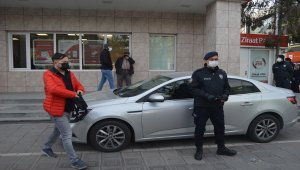 Afyonkarahisar'da karantina ihlali yapan kişi ile oğlu KYK yurduna yerleştirildi