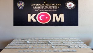 Afyonkarahisar'da sahte para ile yakalan 2 şüpheli gözaltına alındı