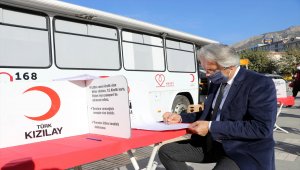 Amasya'da kadına şiddete dikkati çekmek için vatandaşlar kan bağışında bulundu