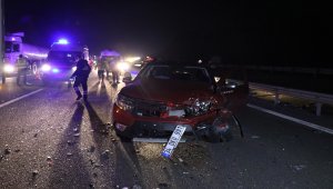 Anadolu Otoyolu'nda zincirleme trafik kazası: 5 yaralı