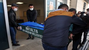 Antalya'da komşular arasında silahlı kavga: 1 ölü