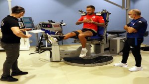 Antalyasporlu futbolcular laktat testinden geçti 