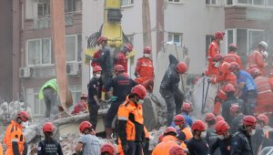 Arama kurtarma gönüllülerini enkazdan çıkardıkları "canlar" motive ediyor