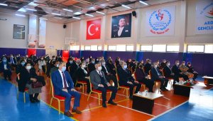 Ardahan'da aday öğretmenler için yemin töreni