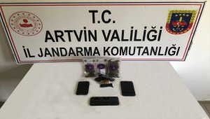 Artvin'de uyuşturucu operasyonunda 5 kişi tutuklandı