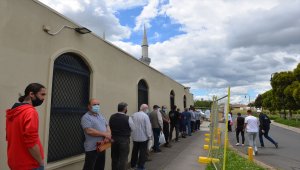 Avustralya'nın Melbourne kentinde 8 ay sonra cuma namazı heyecanı yaşandı