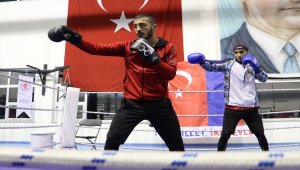 Azerbaycan Erkek Boks Milli Takımı Başantrenörü Abdullahev: "Türk halkına minnettarız"
