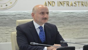 Bakan Karaismailoğlu ihracatçılarla bir araya geldi: