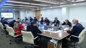 Bakan Karaismailoğlu, Trabzon'un ulaşım sorunları için gelen heyeti kabul etti