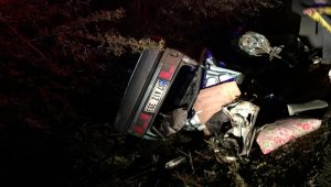 Burdur'da iki otomobil çarpıştı: 3 ölü, 2 yaralı 