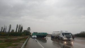 Bursa'da trafik kazası: 1 ölü, 1 yaralı