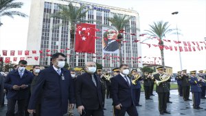 Büyük Önder Mustafa Kemal Atatürk İzmir'de anıldı
