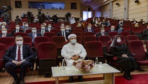 Diyanet İşleri Başkanı Erbaş, Uluslararası Mevlid-i Nebi Sempozyumu'nda konuştu: