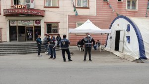 Diyarbakır anneleri evlatlarına kavuşmak için nöbeti sürdürmekte kararlı