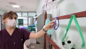 DOKTORLAR KOVİD-19'LA SAVAŞI ANLATIYOR - "Lütfen bu hastalığı ciddiye alın, gerçekten piyango gibi bir hastalık"