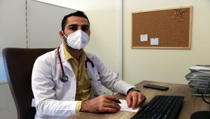 DOKTORLAR KOVİD-19'LA SAVAŞI ANLATIYOR - "Maske takmayan birisini gördüğümüzde bu canımızı acıtıyor"