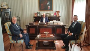 DSP Genel Başkanı Aksakal KKTC'de temaslarda bulundu