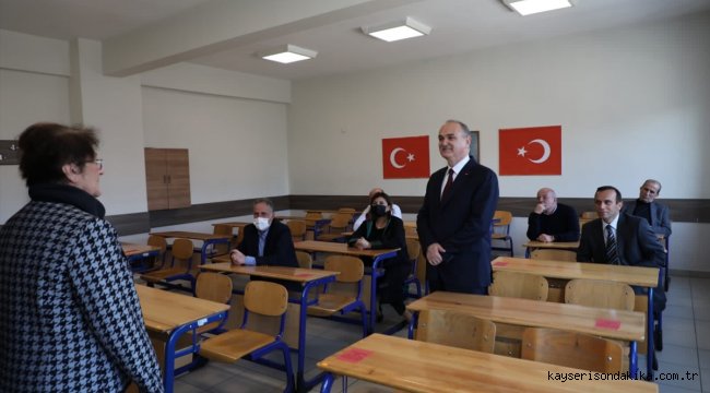 Düzce Belediye Başkanı Özlü'den lise öğretmenine 24 Kasım kutlaması