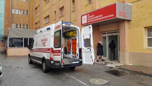 Erzincan'da çatıdan düşen inşaat işçisi öldü