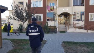 Erzincan'da çatıdan düşen işçi hastanede hayatını kaybetti