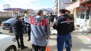 Erzurum'da Kovid-19 karantinasını ihlal eden 25 kişiye para cezası kesildi