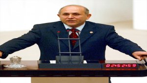 Eski AK Parti Milletvekili Burhan Kuzu, tedavi gördüğü hastanede hayatını kaybetti