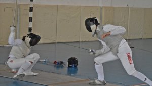 Eskrimde Gençler Flöre Açık Turnuvası tamamlandı