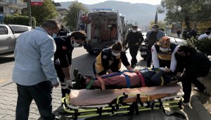 Fethiye'de otomobille çarpışan motosiklet sürücüsü yaralandı