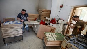 Filistin'de fırın işleten engelli kardeşler engel tanımıyor