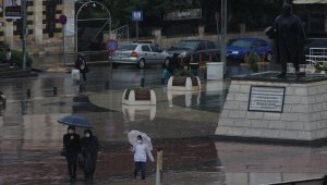 Gaziantep ve Kilis'te sağanak yaşamı olumsuz etkiledi