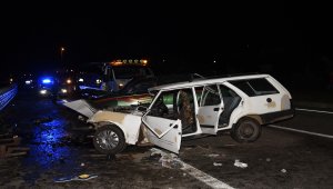 Giresun'da kamyonet ile otomobil çarpıştı: 2 ölü, 2 yaralı