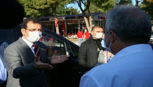 İBB Başkanı İmamoğlu, İzmir'de depremzedeleri ziyaret etti