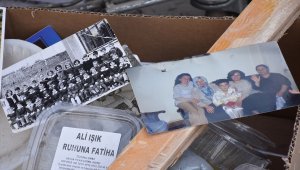 İzmir'deki depremde çöken Doğanlar Apartmanı'ndan geriye hüzün dolu anılar kaldı