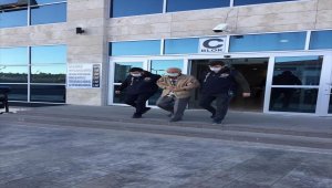 İzmir'deki depremde yıkılan binalarla ilgili 9 kişi gözaltına alındı